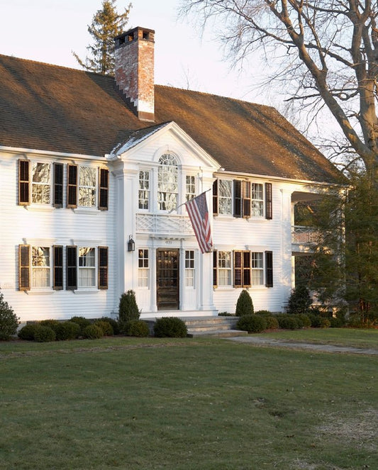 How to Choose the Right Paint Type for House Exterior Projects - Guiry's
